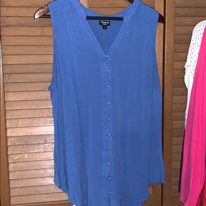 Torrid cornflower blue sleeveless top